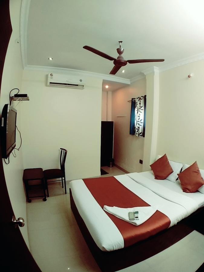 Hotel Sai Residency Мумбай Екстериор снимка