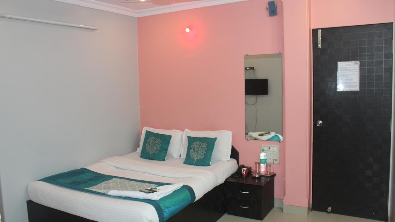 Hotel Sai Residency Мумбай Екстериор снимка