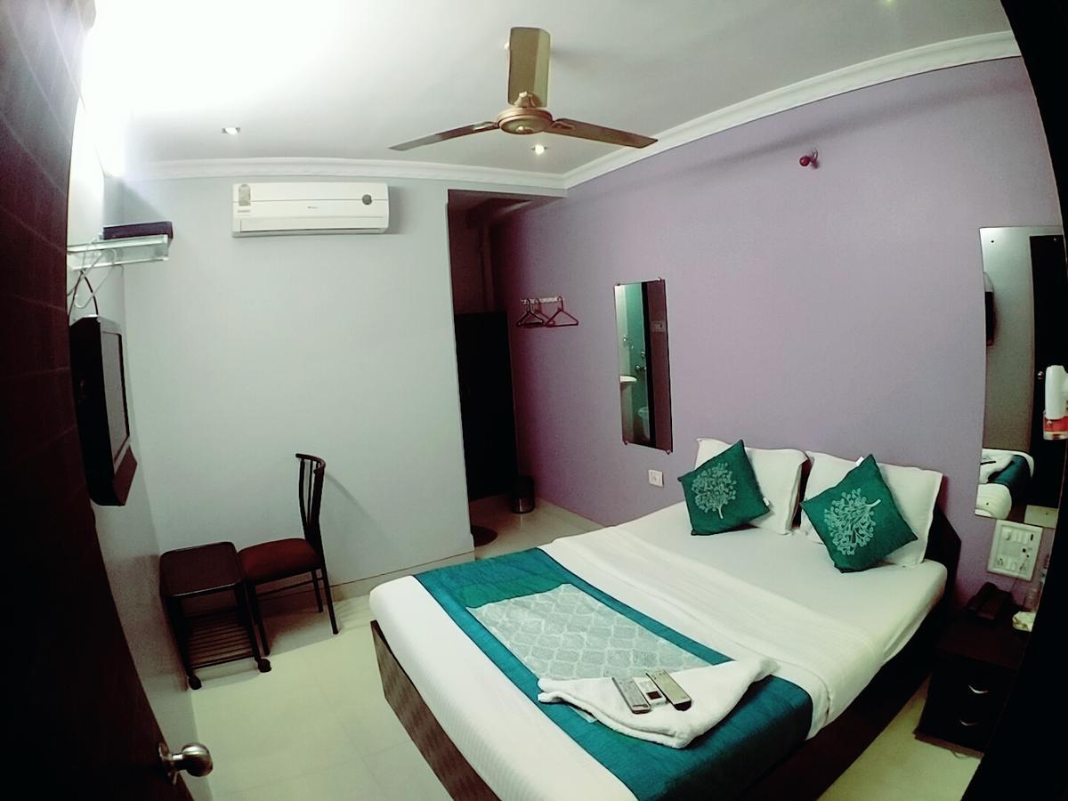 Hotel Sai Residency Мумбай Екстериор снимка